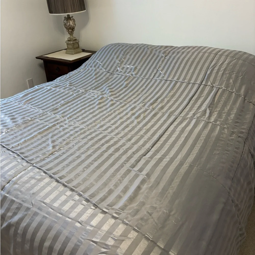 Striped Comforter Bedspread Ultra Stripes Luxury Hotel Style Silver Full Queen